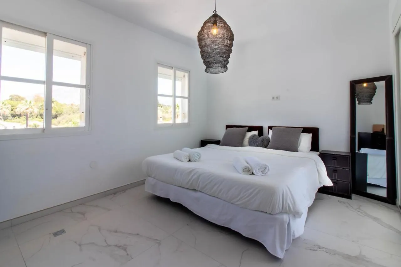 Fantastica Villa Con Piscina En Puerto Banus Marbella Spanyolország