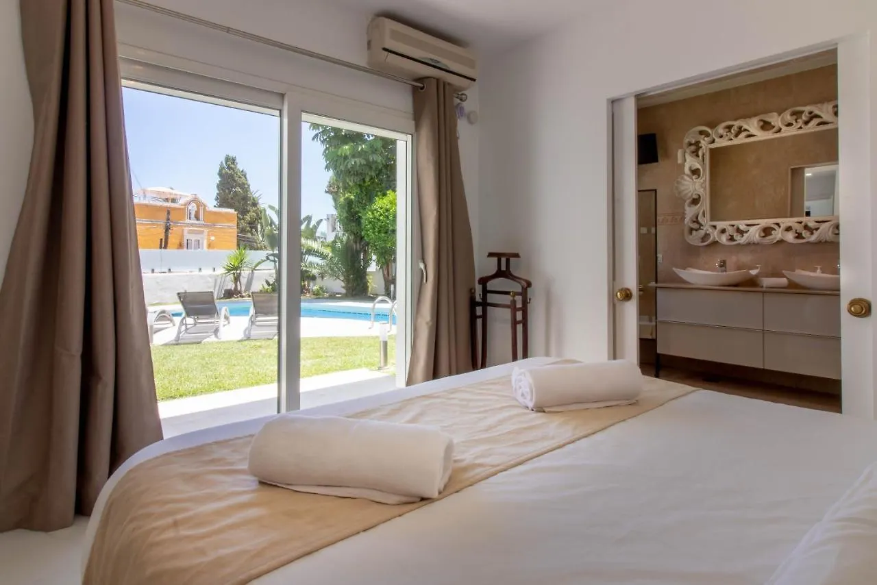 Fantastica Villa Con Piscina En Puerto Banus Marbella