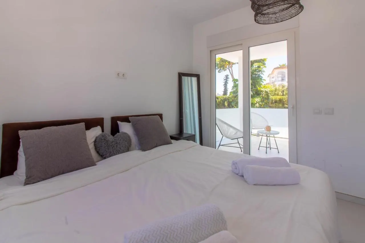 Fantastica Villa Con Piscina En Puerto Banus Marbella Spanyolország