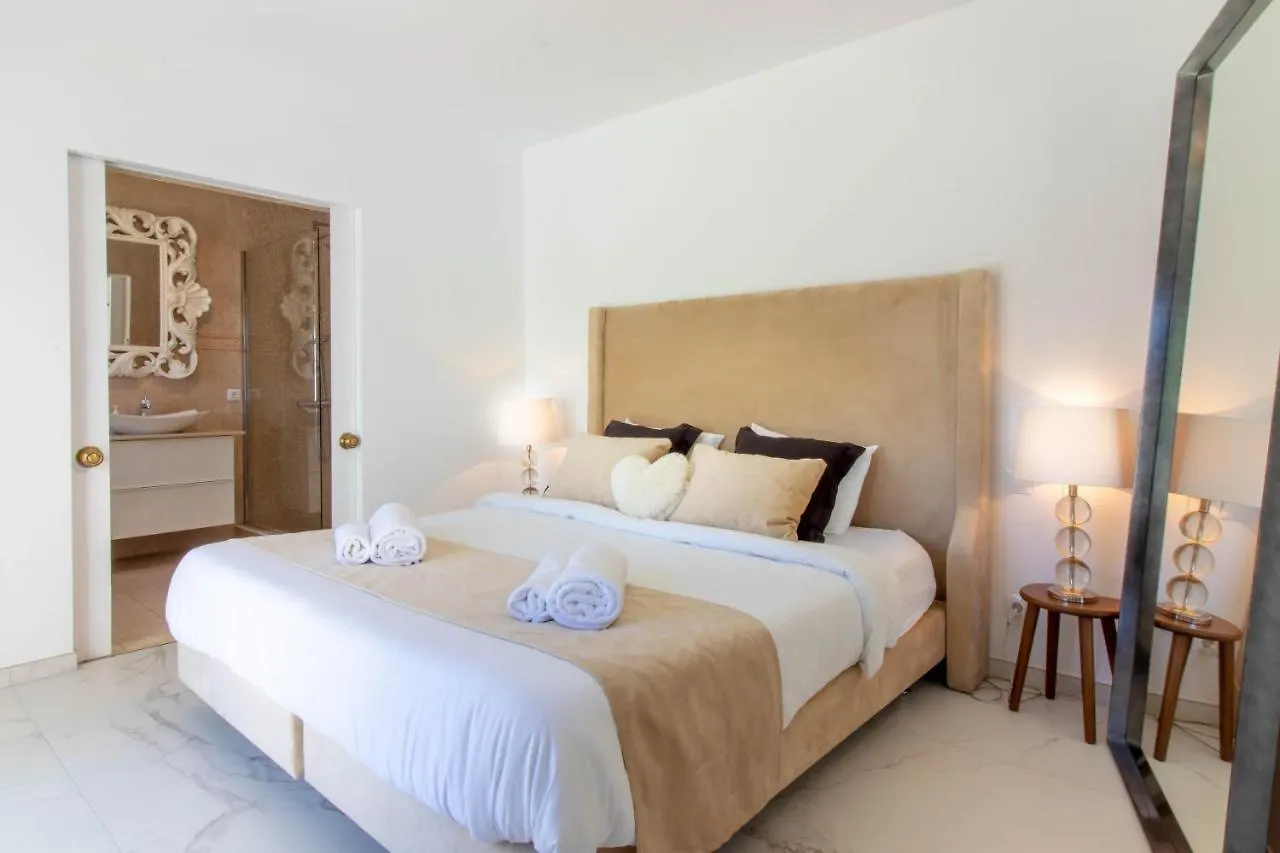 Fantastica Villa Con Piscina En Puerto Banus Marbella