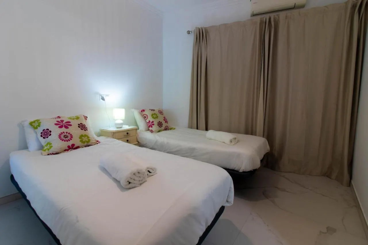 Fantastica Villa Con Piscina En Puerto Banus Marbella