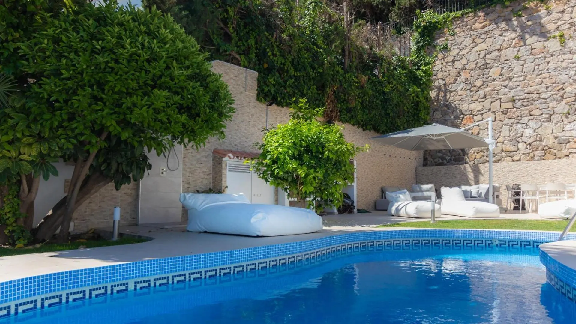 Fantastica Villa Con Piscina En Puerto Banus Marbella