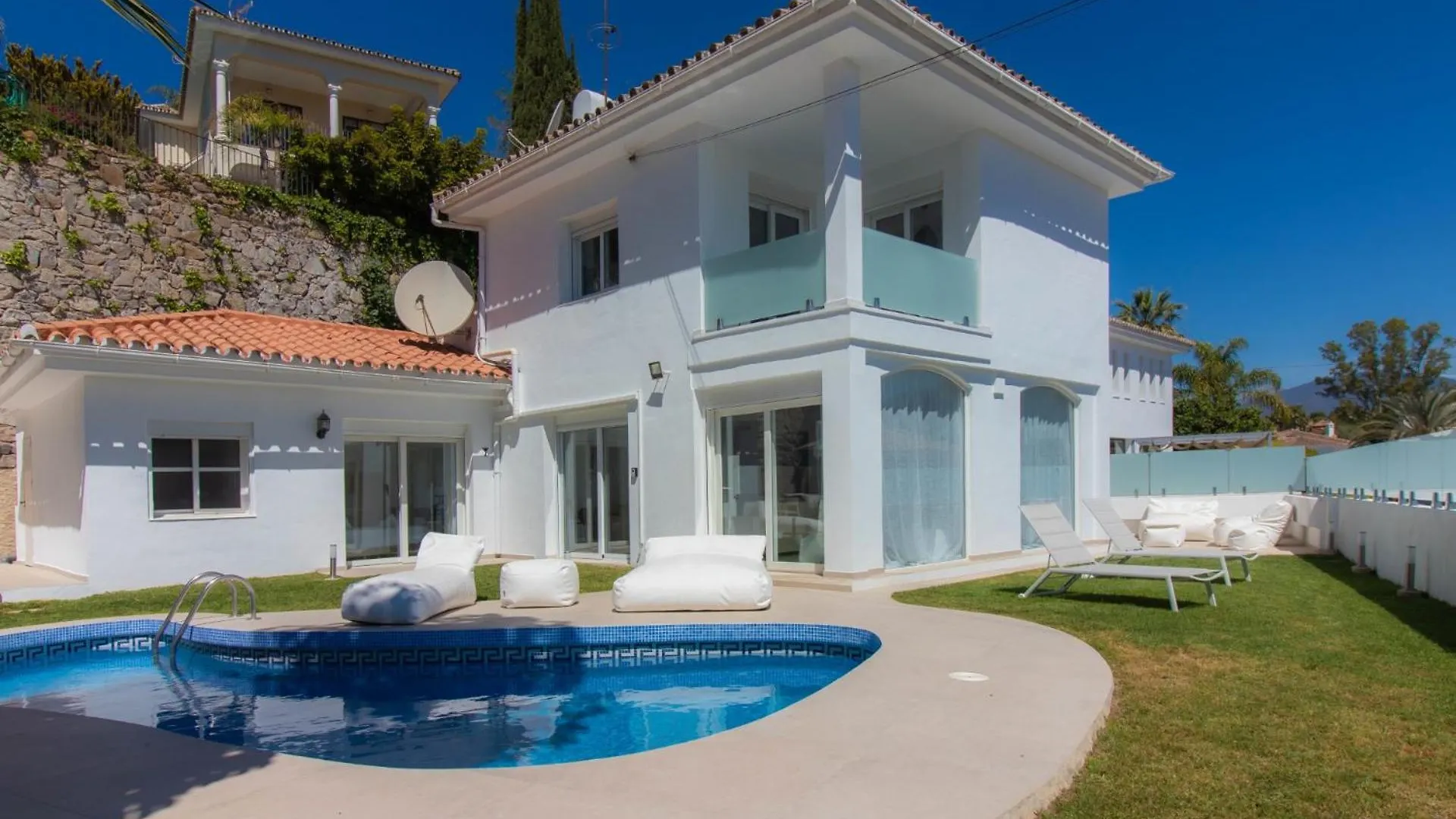 Fantastica Villa Con Piscina En Puerto Banus Marbella