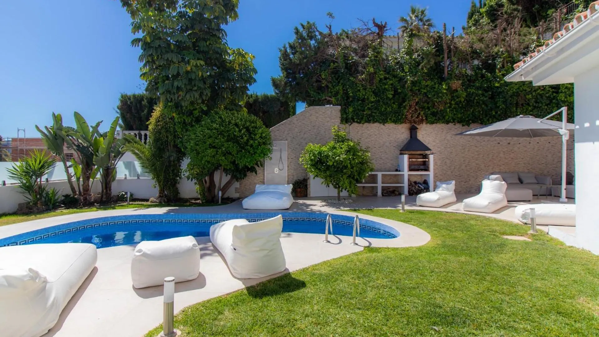 Fantastica Villa Con Piscina En Puerto Banus Marbella